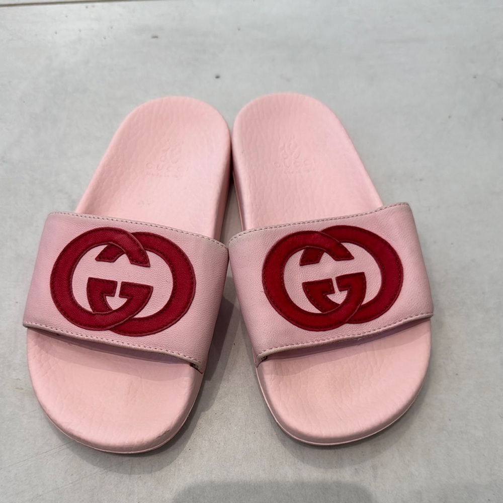 Gucci Light Pink Slides with Red Emblem